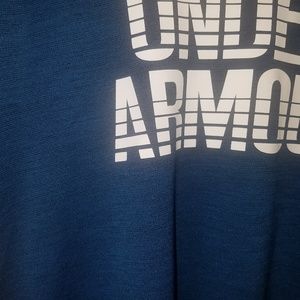 Under Armour Tops - Under Armour Workout Tee Under Armour Tops - Under Armour Workout Tee